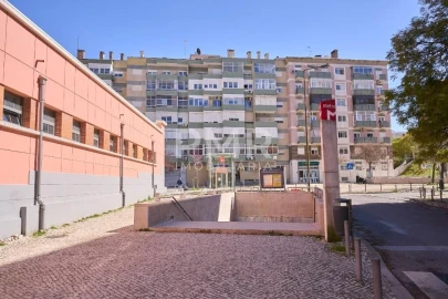 Apartamento T4 para Venda em Lumiar