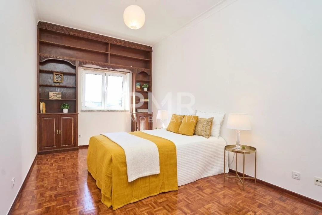 Apartamento T4 para Venda em Lumiar Foto 9
