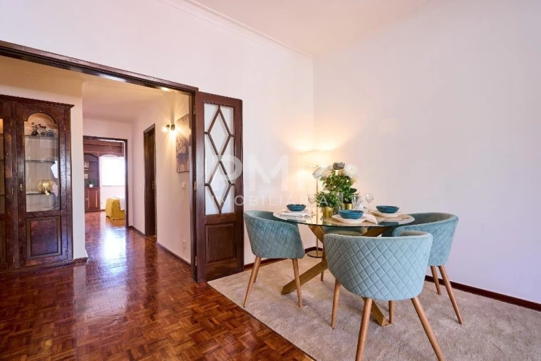 Apartamento T4 para Venda em Lumiar Foto 15