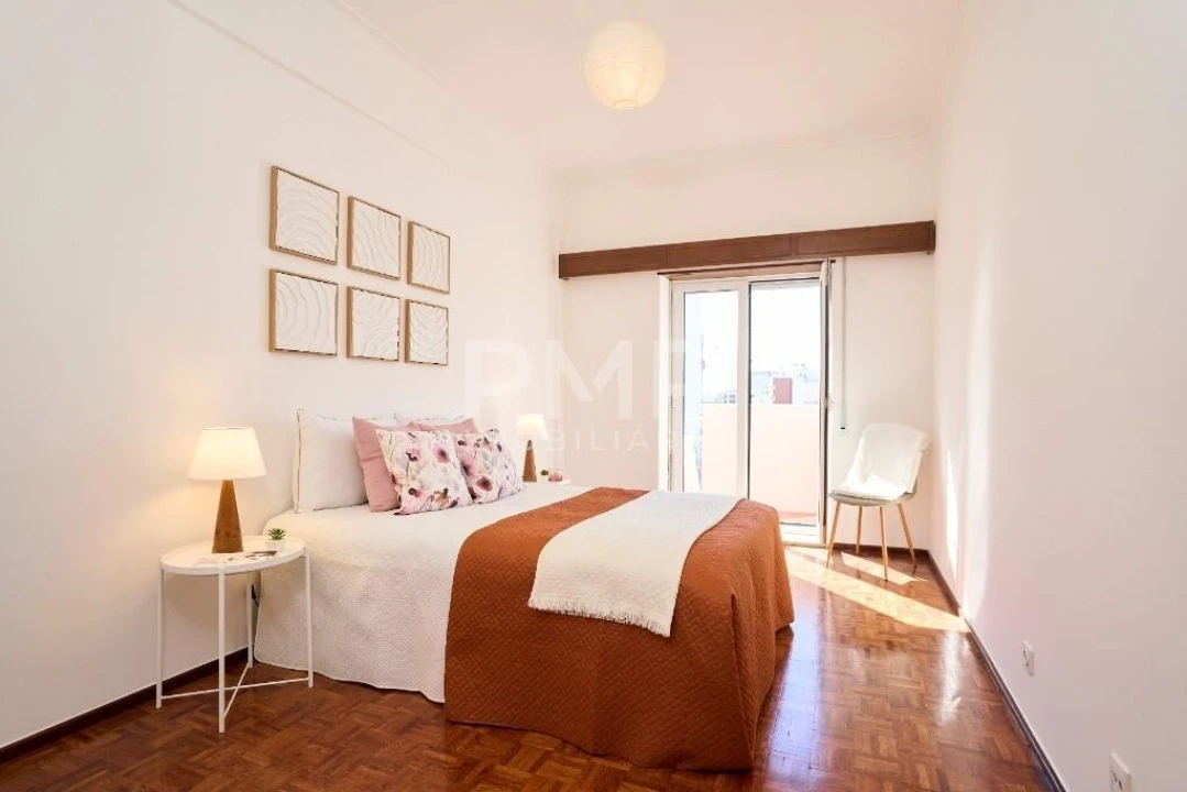Apartamento T4 para Venda em Lumiar Foto 2