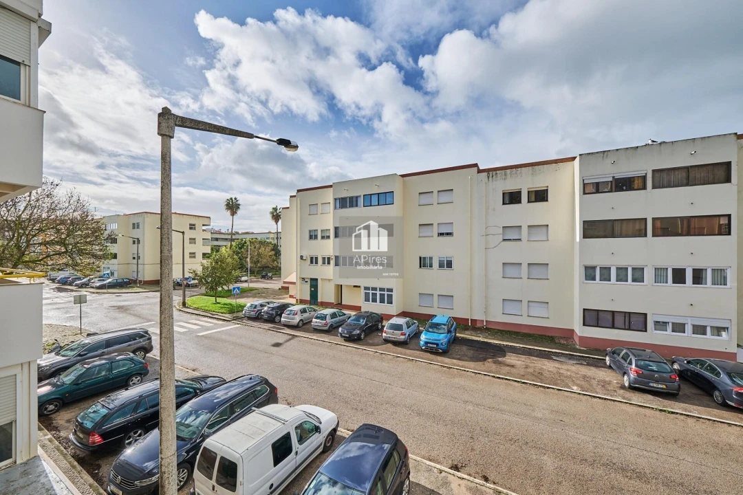 Apartamento T2 para Venda em Costa da Caparica Foto 16