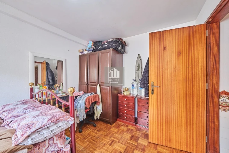 Apartamento T2 para Venda em Costa da Caparica Foto 9