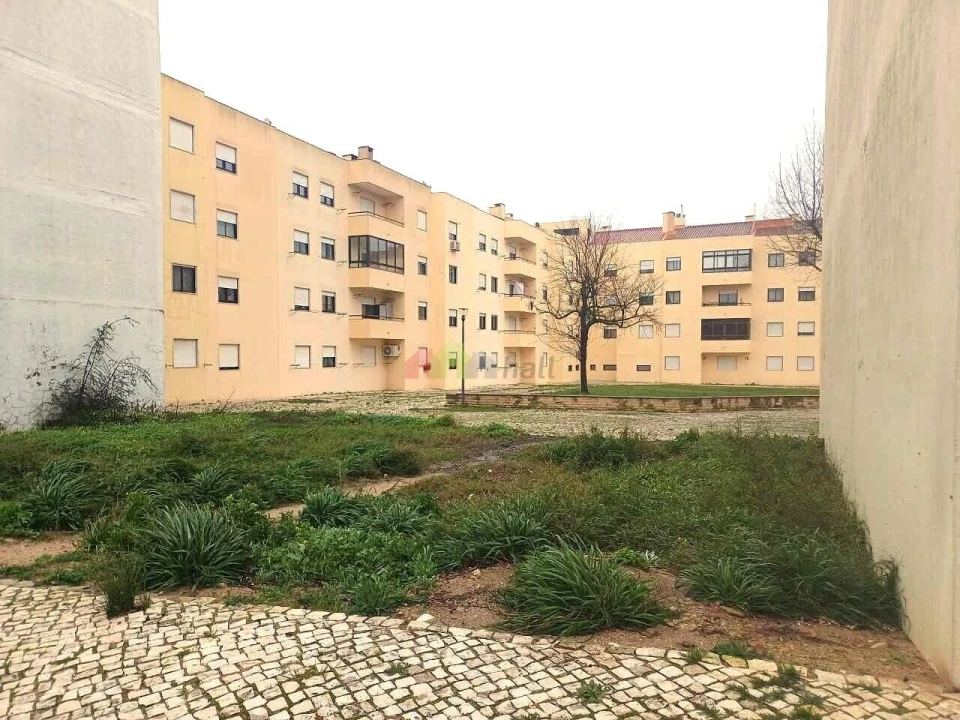 Terreno para Venda em Pinhal Novo Foto 1