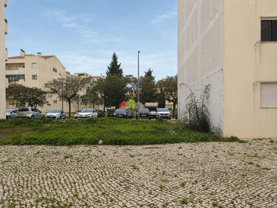 Terreno para Venda em Pinhal Novo Foto 3