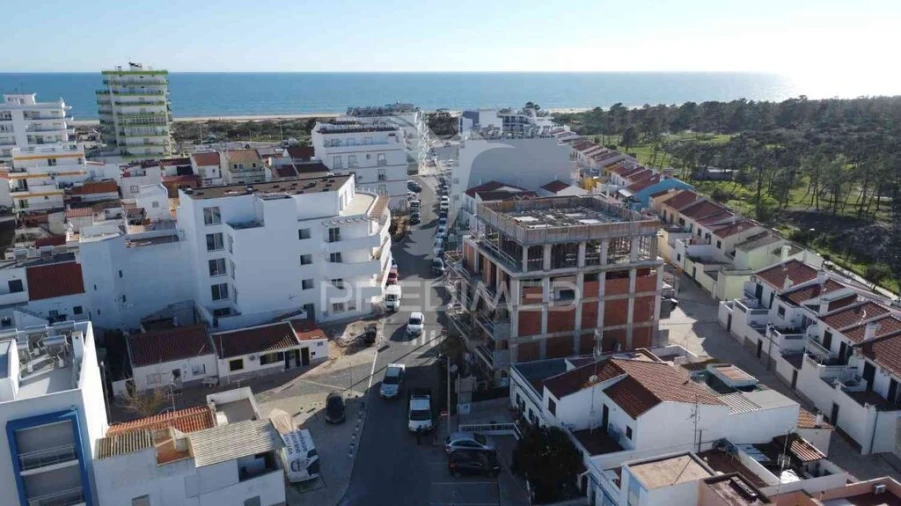 Apartamento T2 para Venda em Monte Gordo Foto 2