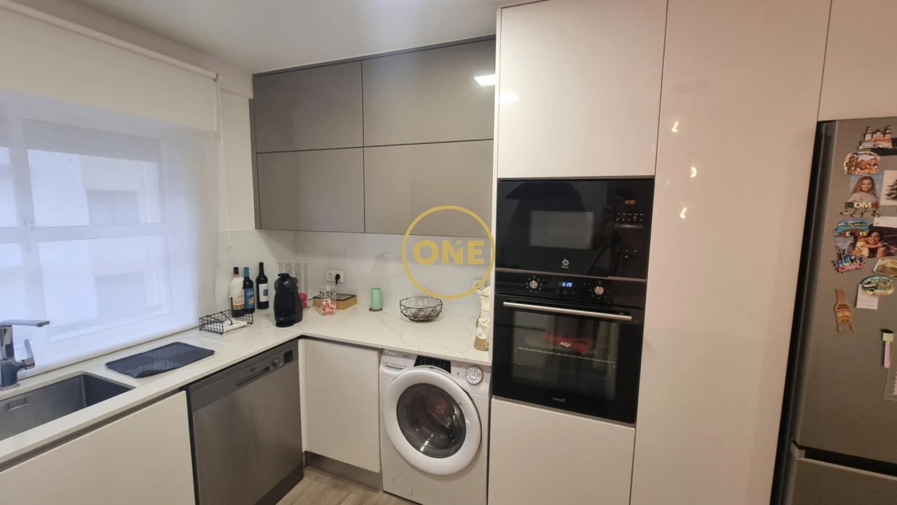 Apartamento T2 para Venda em Algueirão-Mem Martins Foto 5