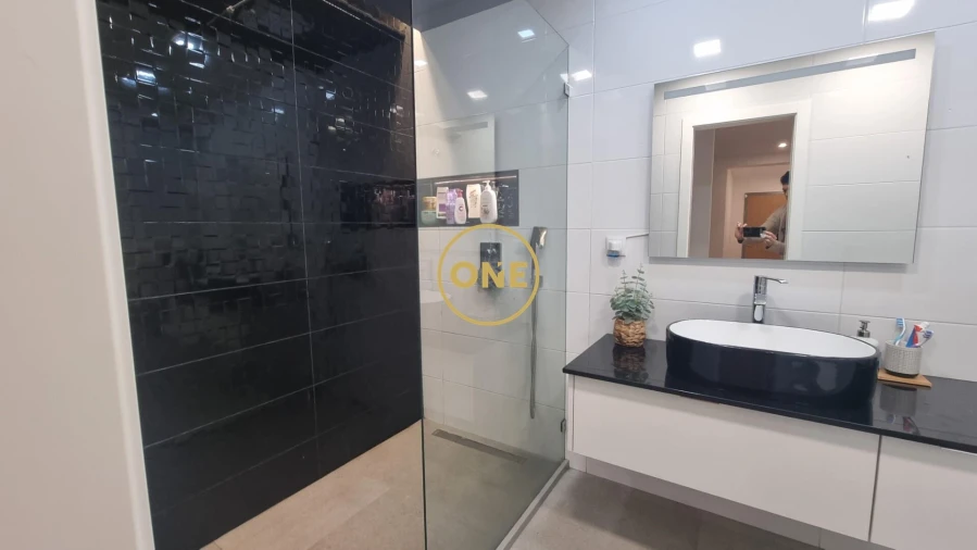 Apartamento T2 para Venda em Algueirão-Mem Martins Foto 16