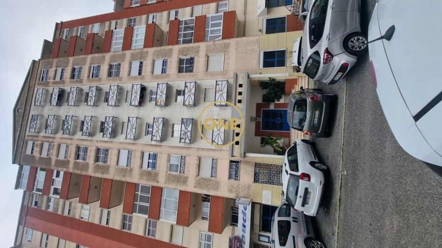 Apartamento T2 para Venda em Algueirão-Mem Martins Foto 27