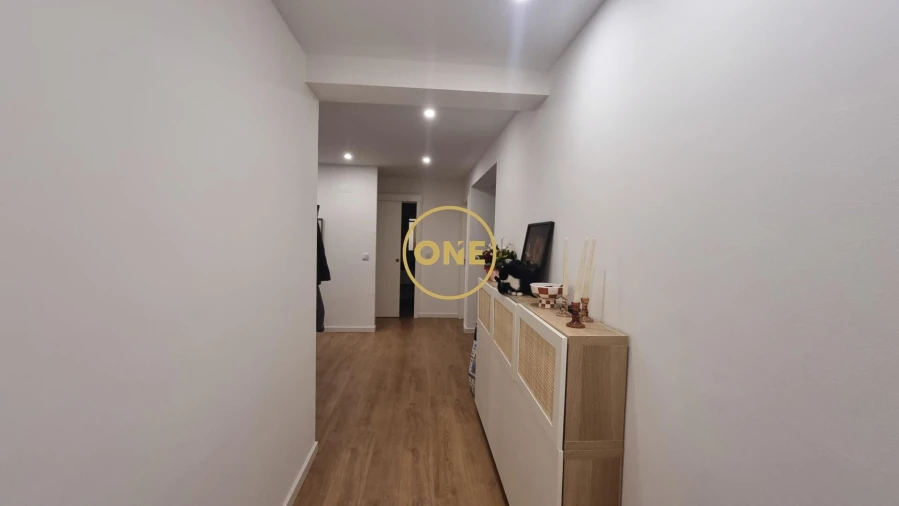 Apartamento T2 para Venda em Algueirão-Mem Martins Foto 24