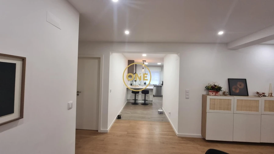 Apartamento T2 para Venda em Algueirão-Mem Martins Foto 11