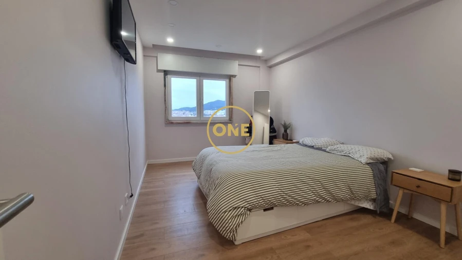 Apartamento T2 para Venda em Algueirão-Mem Martins Foto 19