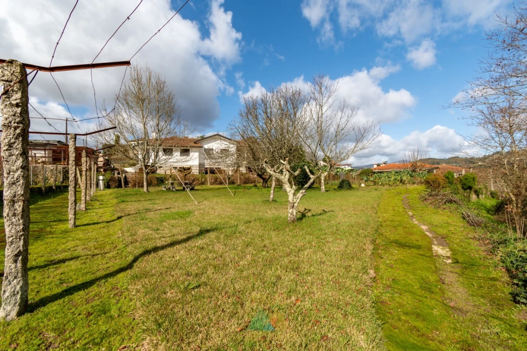 Moradia T3 para Venda em Gondoriz Foto 45