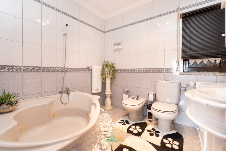 Moradia T3 para Venda em Gondoriz Foto 16