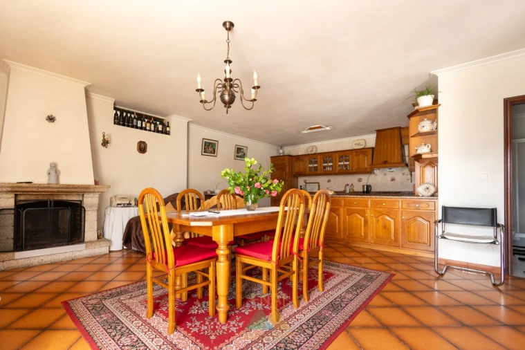 Moradia T3 para Venda em Gondoriz Foto 32