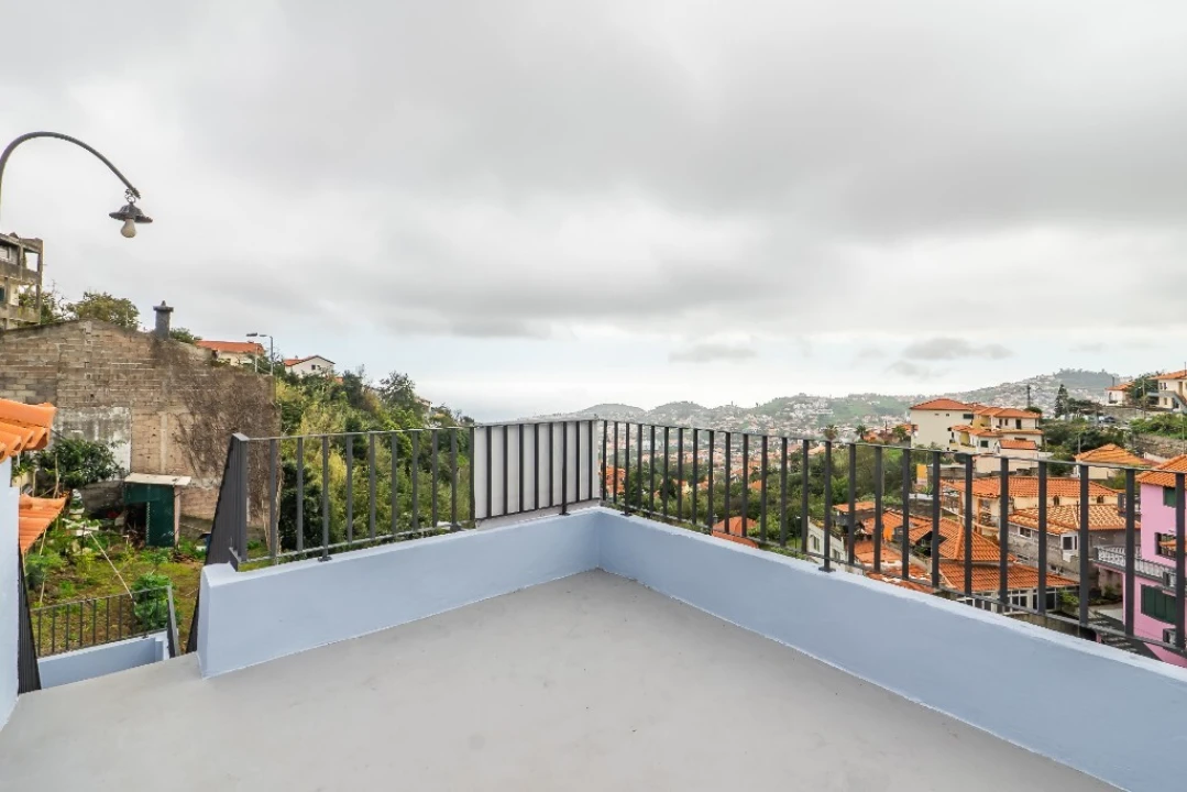 Moradia T2 para Venda em São Roque Foto 34