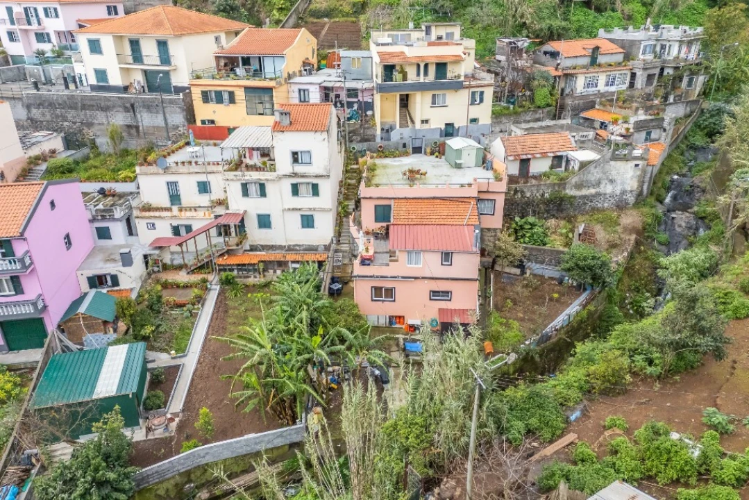 Moradia T2 para Venda em São Roque Foto 59