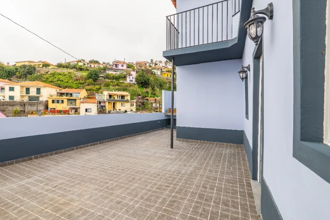 Moradia T2 para Venda em São Roque Foto 38