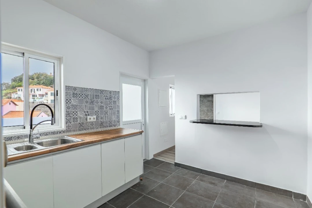 Moradia T2 para Venda em São Roque Foto 5