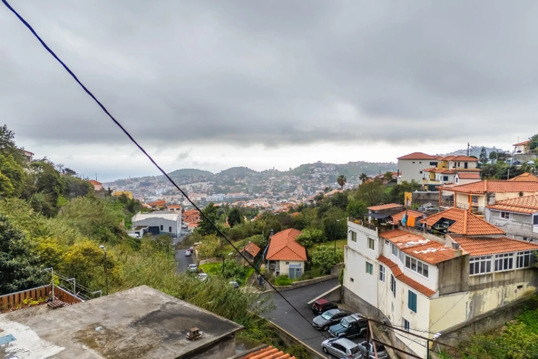 Moradia T2 para Venda em São Roque Foto 60