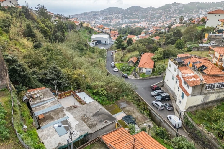 Moradia T2 para Venda em São Roque Foto 57