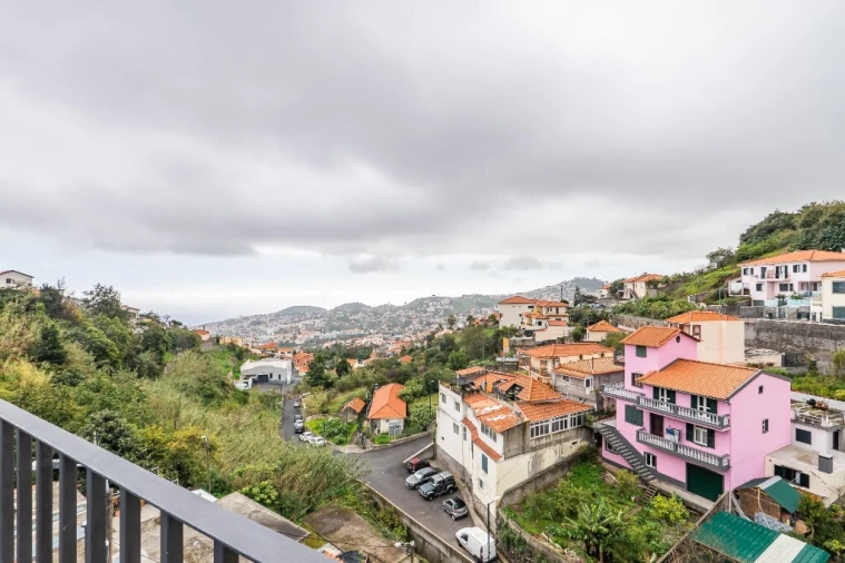 Moradia T2 para Venda em São Roque Foto 36