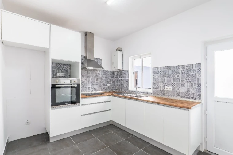 Moradia T2 para Venda em São Roque Foto 4