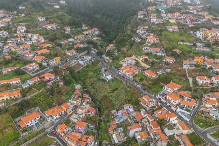 Moradia T2 para Venda em São Roque Foto 54