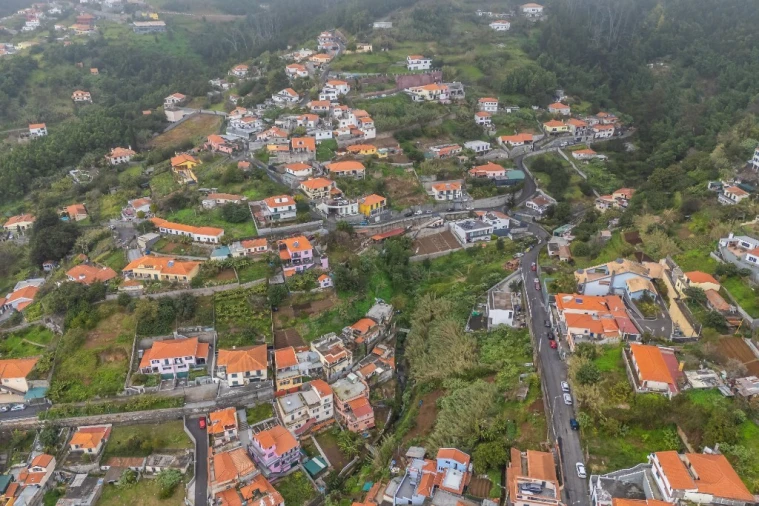 Moradia T2 para Venda em São Roque Foto 53