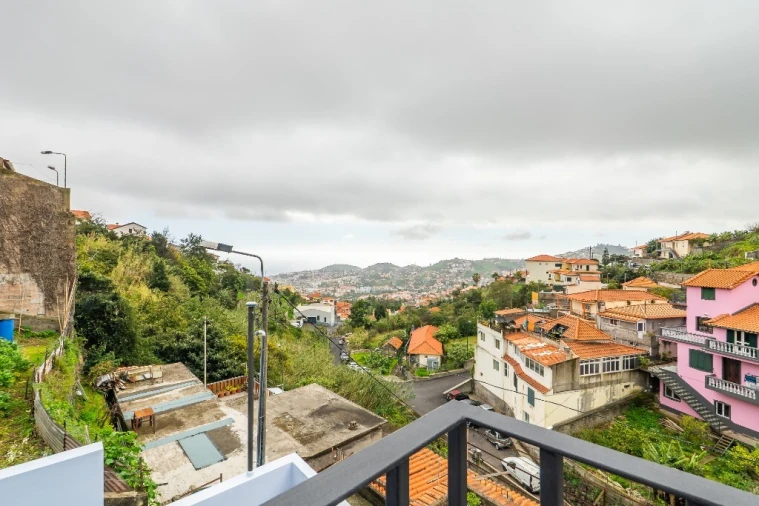 Moradia T2 para Venda em São Roque Foto 31