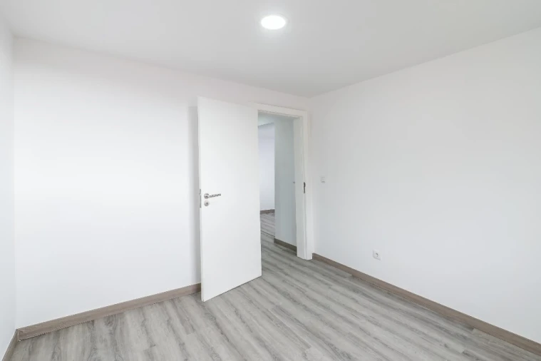 Moradia T2 para Venda em São Roque Foto 23