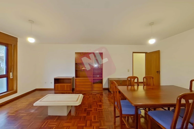 Apartamento T2 para Arrendamento em Lumiar Foto 23