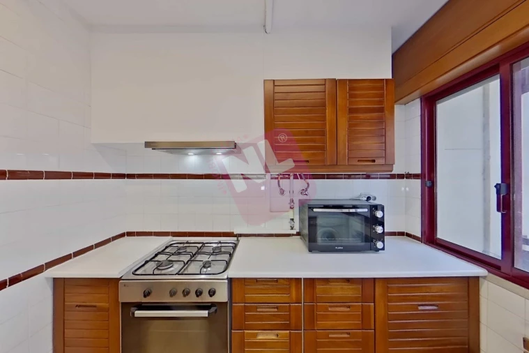 Apartamento T2 para Arrendamento em Lumiar Foto 8