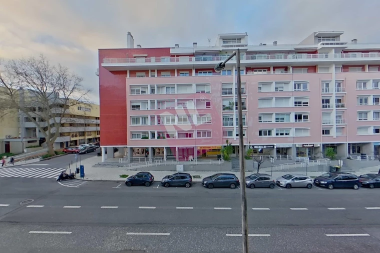 Apartamento T2 para Arrendamento em Lumiar Foto 12