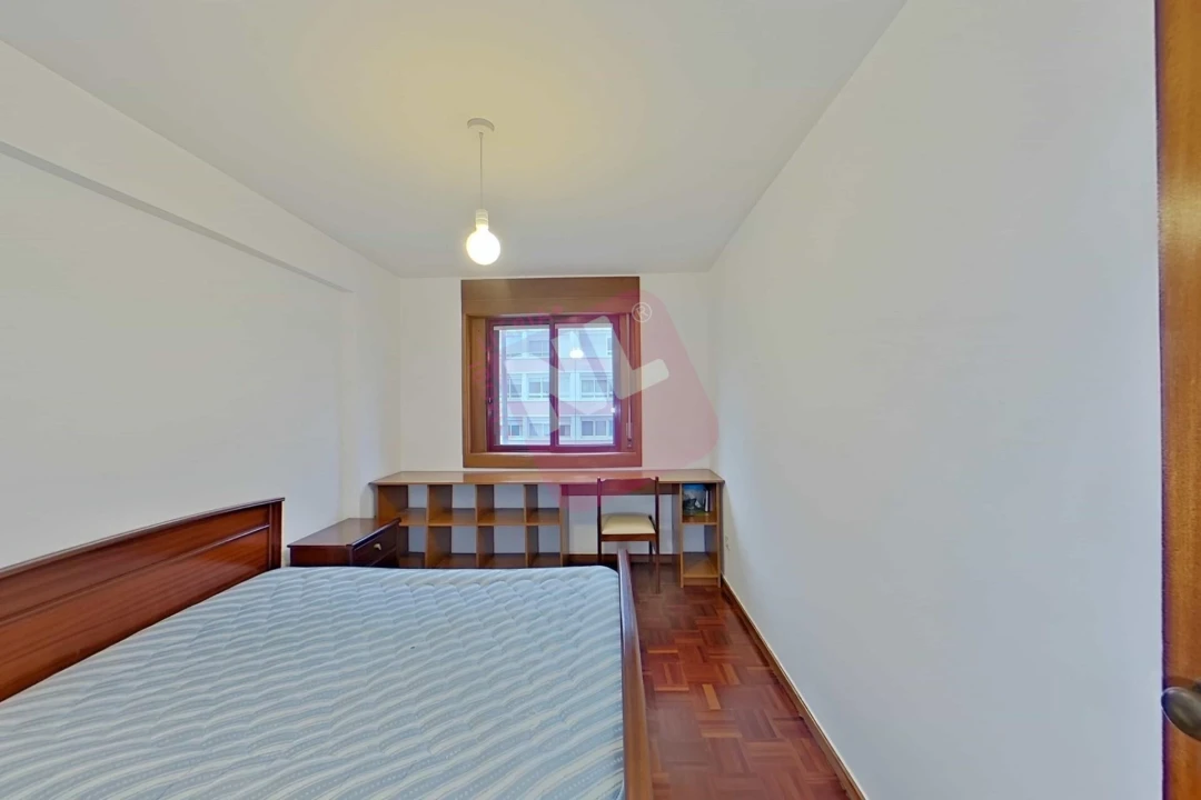 Apartamento T2 para Arrendamento em Lumiar Foto 14