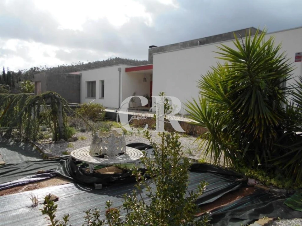 Moradia T4 para Venda em Pousaflores Foto 13