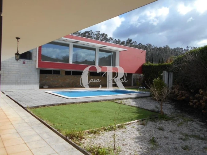 Moradia T4 para Venda em Pousaflores Foto 6