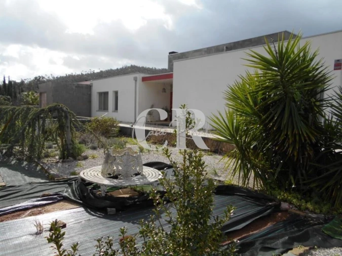 Moradia T4 para Venda em Pousaflores Foto 13