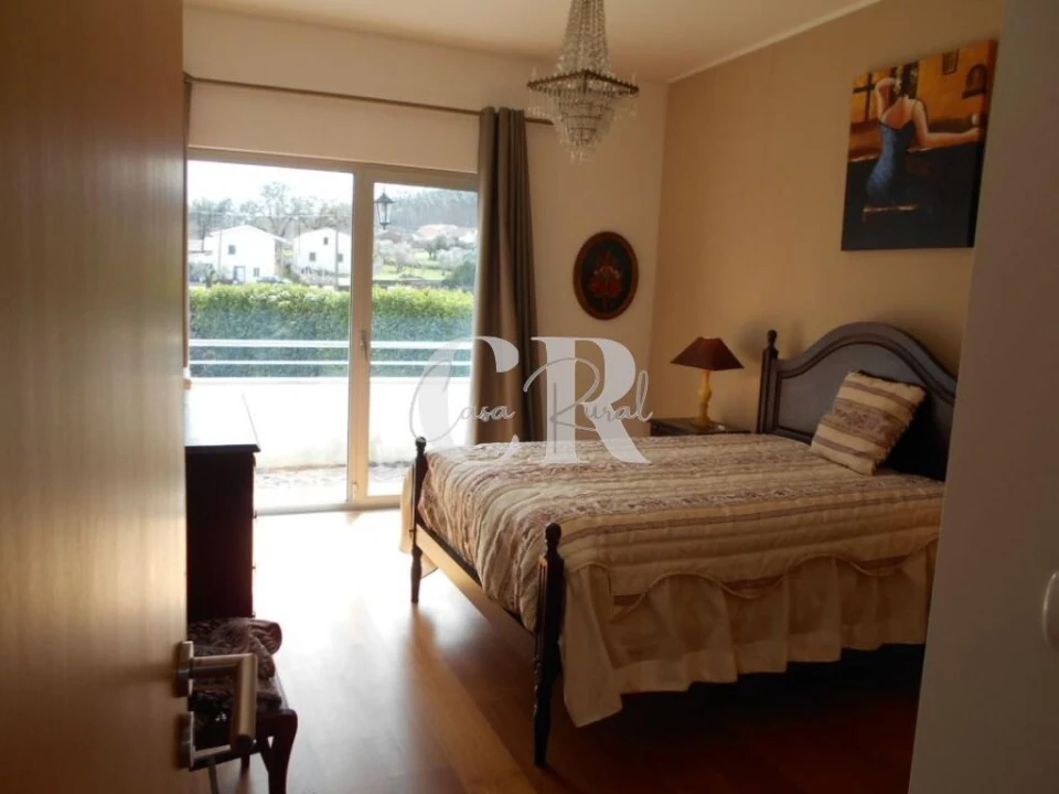 Moradia T4 para Venda em Pousaflores Foto 60