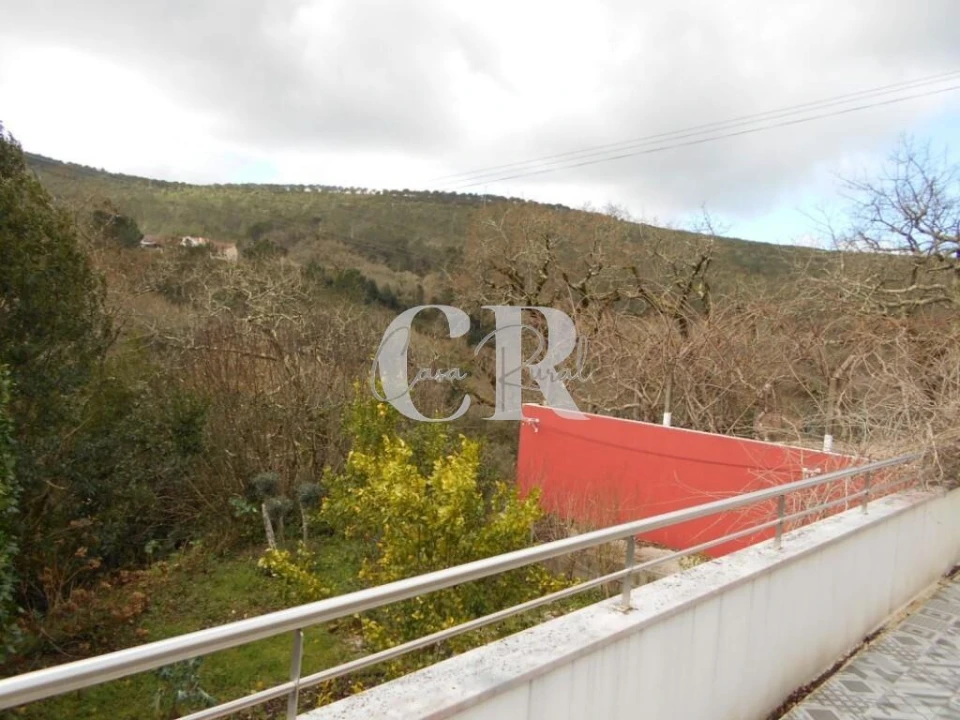 Moradia T4 para Venda em Pousaflores Foto 69