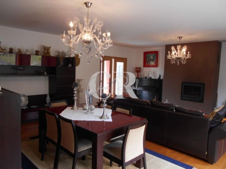 Moradia T4 para Venda em Pousaflores Foto 38