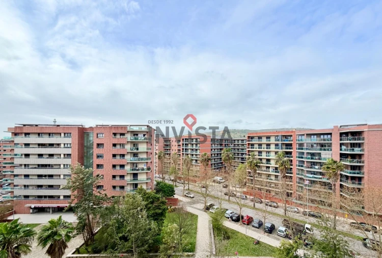 Apartamento T3 para Venda em Alverca do Ribatejo e Sobralinho Foto 1
