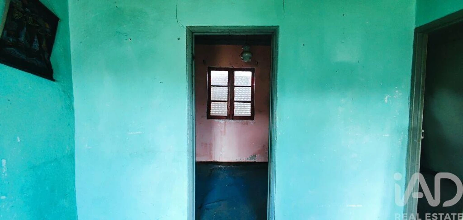 Quinta T3 para Venda em Cornes Foto 12