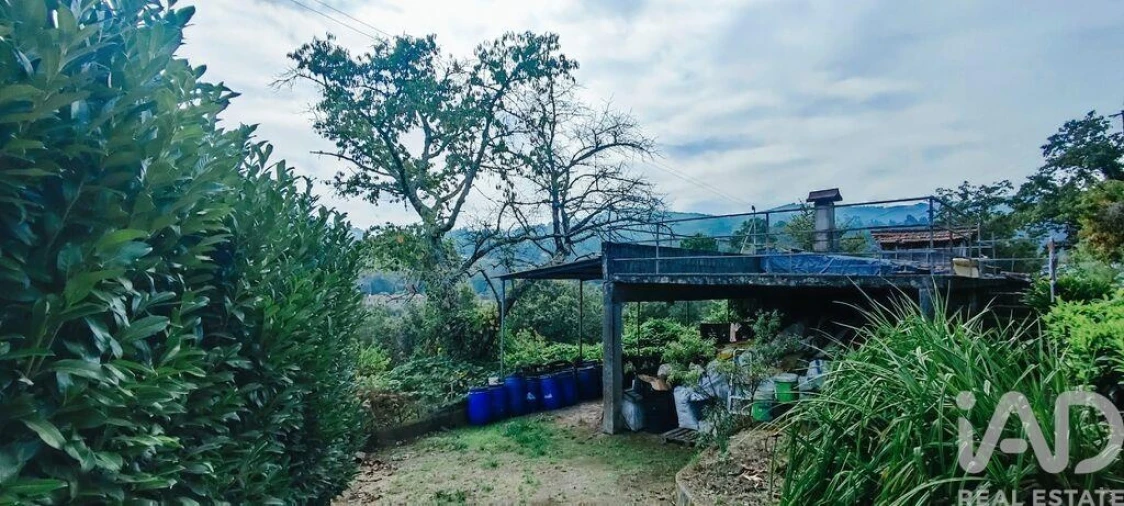 Quinta T3 para Venda em Cornes Foto 24