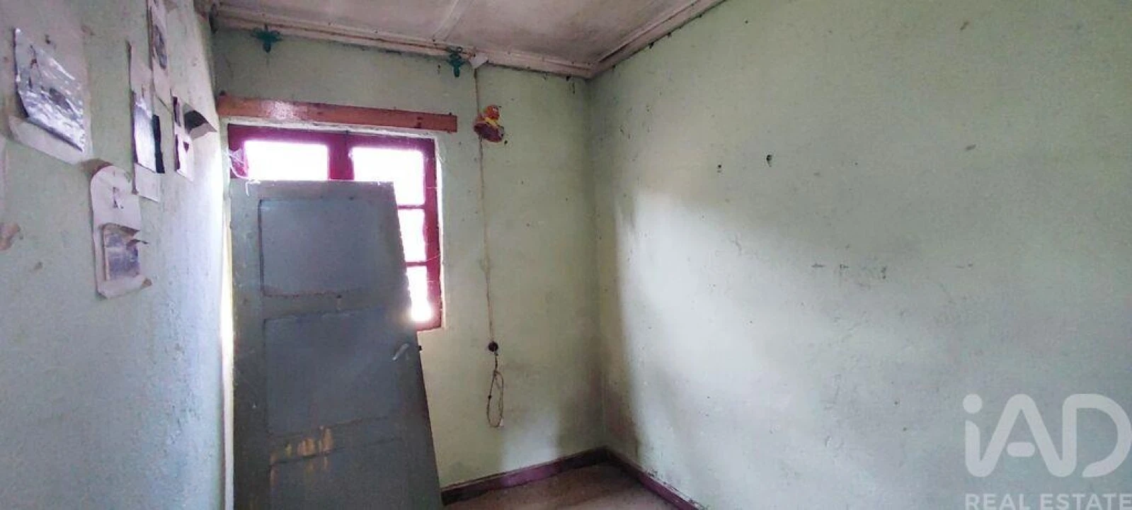 Quinta T3 para Venda em Cornes Foto 11