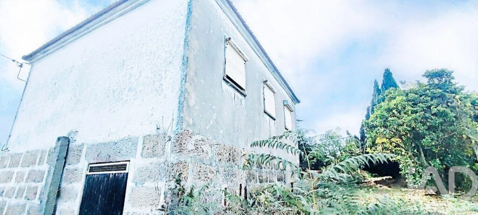 Quinta T3 para Venda em Cornes Foto 5