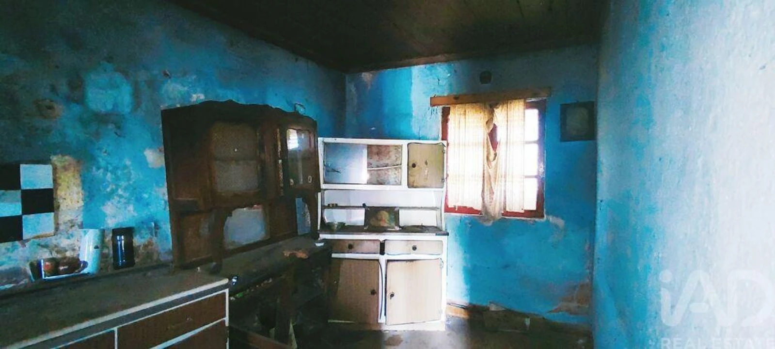 Quinta T3 para Venda em Cornes Foto 20