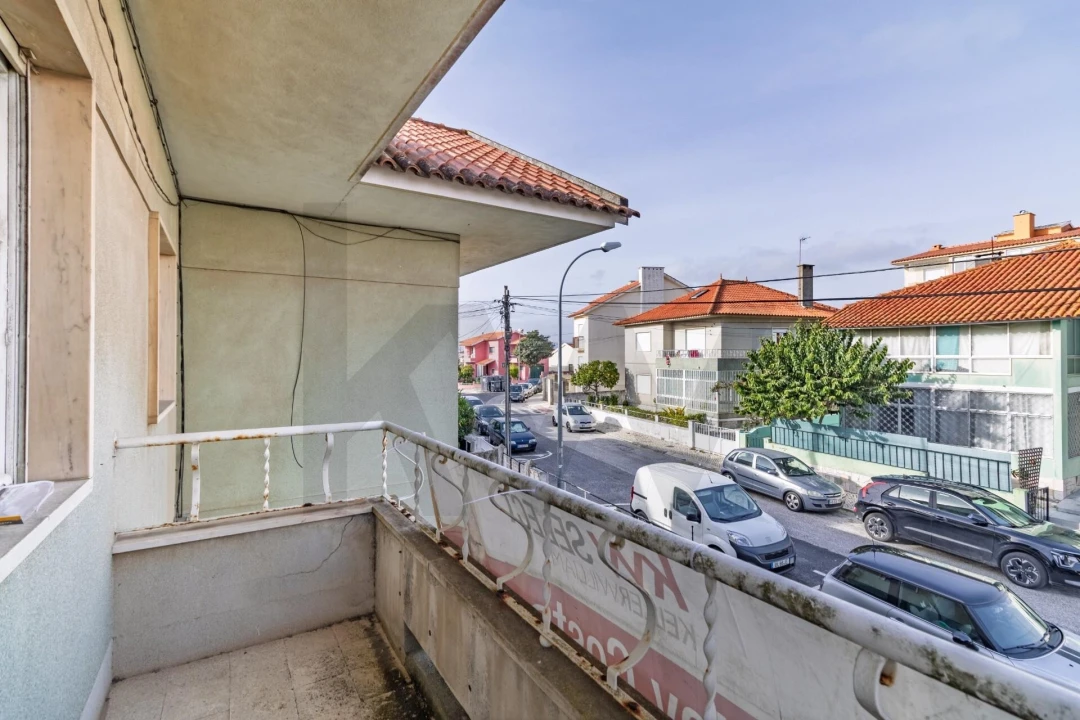 Moradia T6 para Venda em Porto Salvo Foto 20