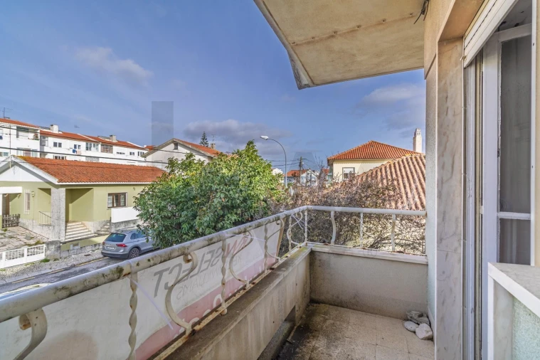 Moradia T6 para Venda em Porto Salvo Foto 21