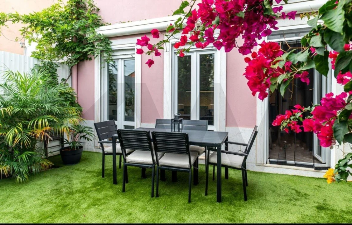 Apartamento T1 para Venda em São Vicente Foto 1