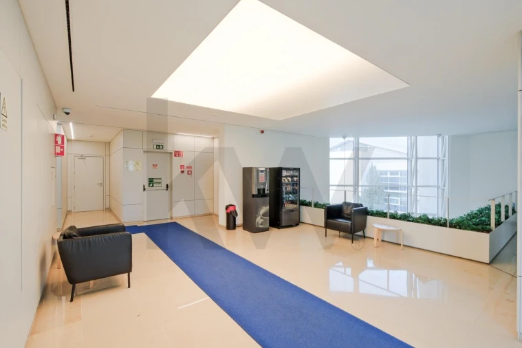 Escritório para Arrendamento em Rio de Mouro Foto 25